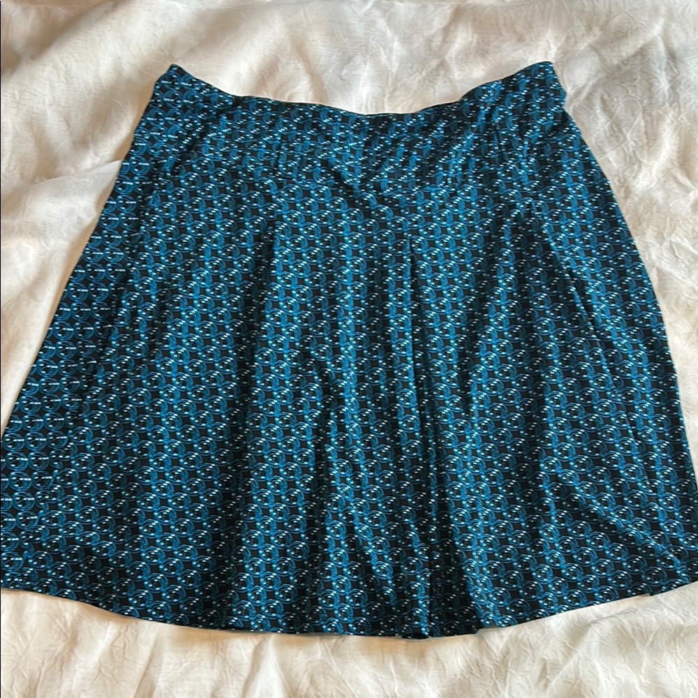 π3/$15π Elegant Blue Patterned Women's Skirt - Picture 1 of 5